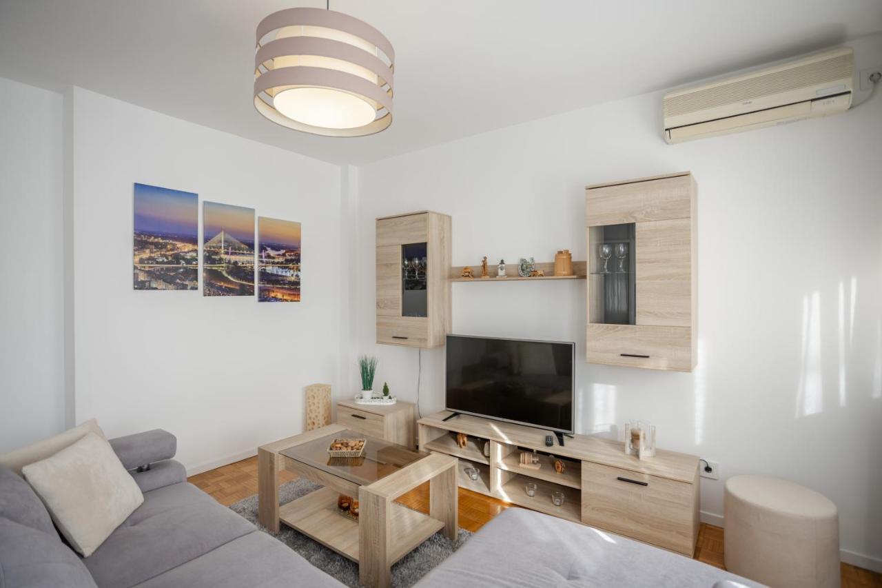 Apartment Sara Belgrad Exterior foto